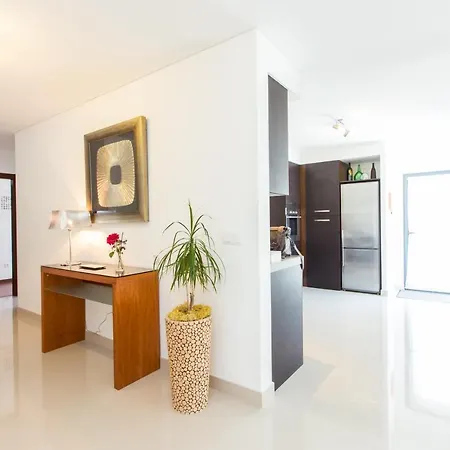 Houses 24 - Great Location With Swimpool Apartment