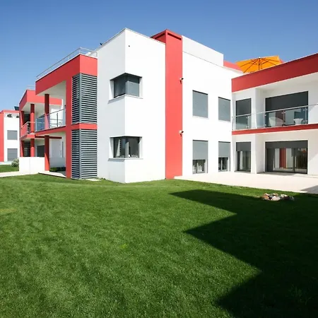 Houses 24 - Great Location With Swimpool Apartment Ferrel (Leiria)