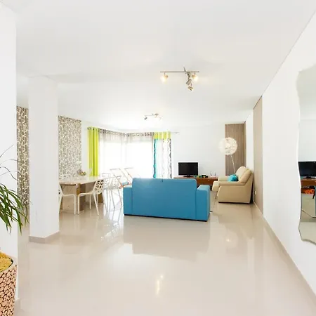 Apartment Houses 24 - Great Location With Swimpool *